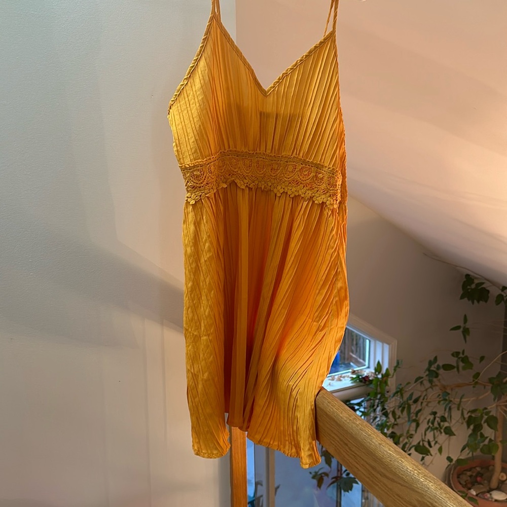 Yellow dress